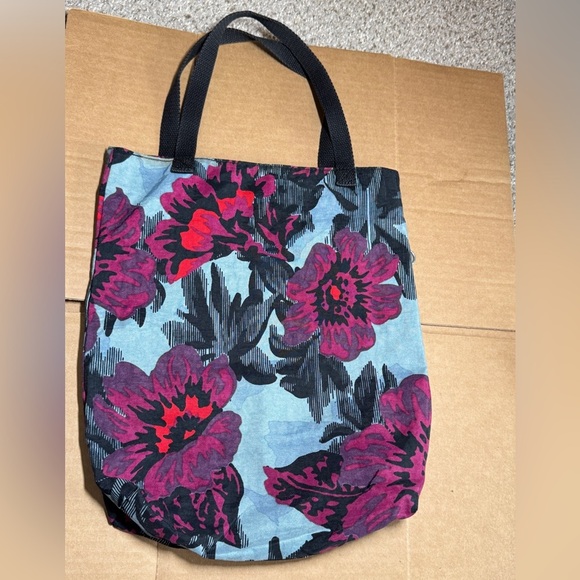 Kipling Floral Tote Bag with Black Handles - Picture 7 of 9